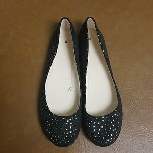 Black and gold sparkle flats